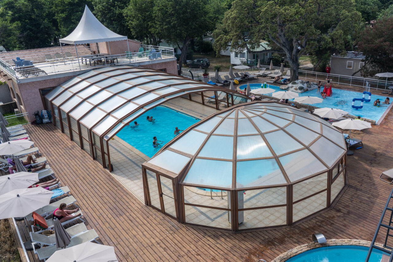 camping corse piscine chauffée couverte