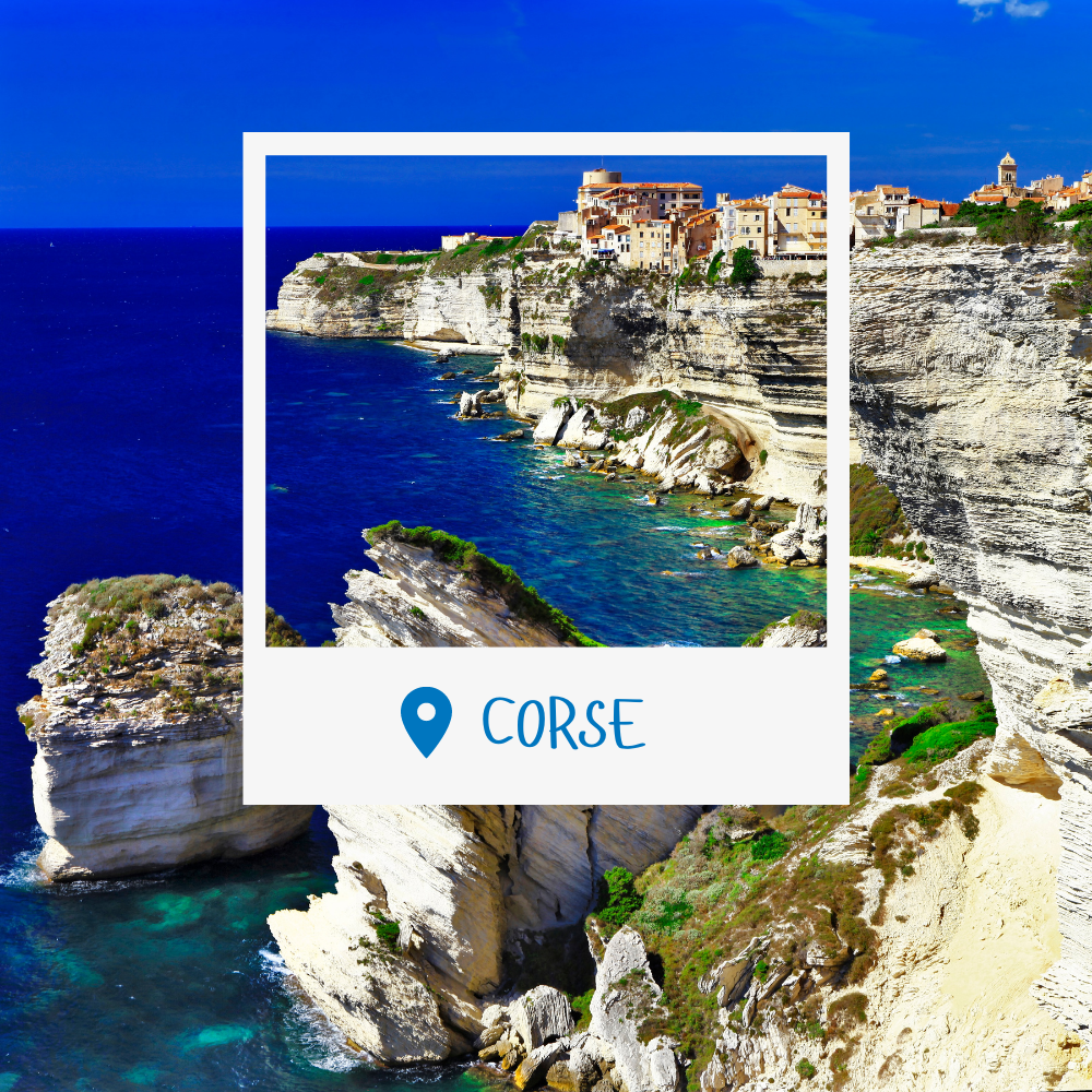 beaute-de-bonifacio-en-corse-au-bord-de-la-mer Découverte des falaises majestueuses et des eaux turquoise de Bonifacio en Corse, symboles de beauté sauvage et de sérénité estivale.