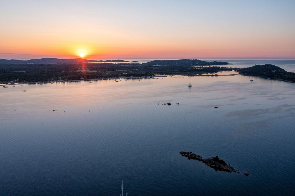 bandeau-camping-les-ilots-d-or Entête du Camping les îlots d'or à proximité de Porto Vecchio - Camping Corse en bord de mer