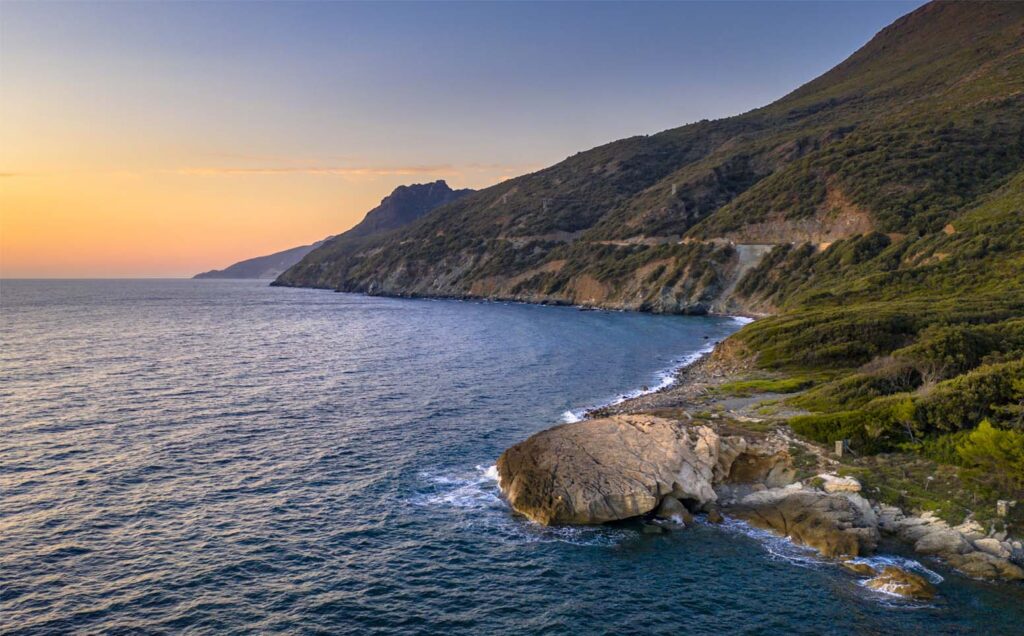Où trouver des campings en bord de mer en Corse